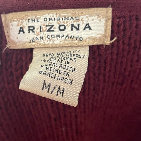 Maroon hook closure hooded knit cardigan - Picture 8 of 11